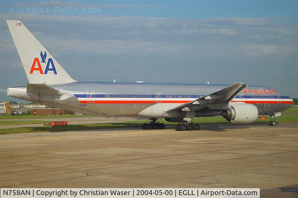 N758AN, 2001 Boeing 777-223 C/N 32637, American
