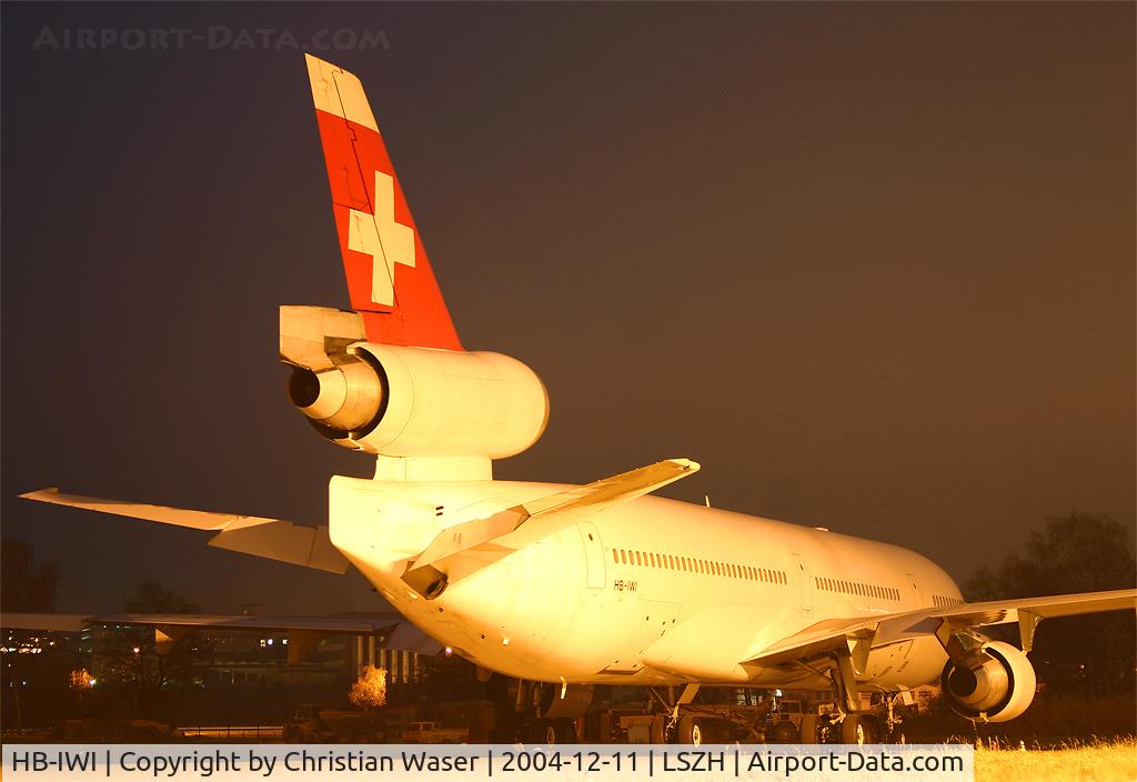 HB-IWI, 1991 McDonnell Douglas MD-11F C/N 48454, untitled