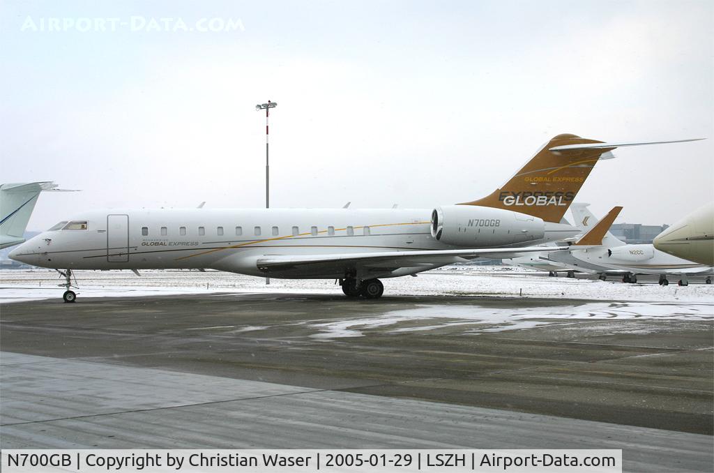 N700GB, 2003 Bombardier BD-700-1A10 Global Express C/N 9124, Global Express