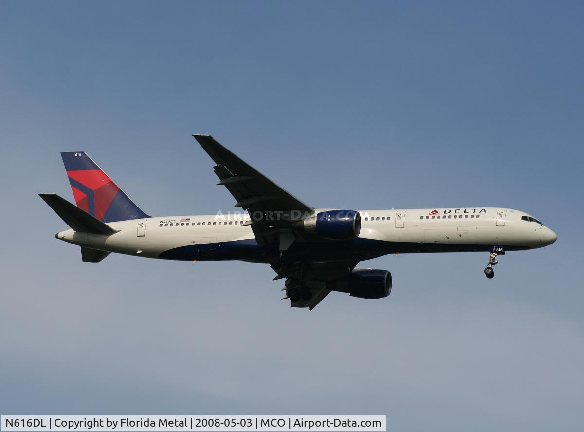 N616DL, 1986 Boeing 757-232 C/N 22823, Delta 757 arriving from JFK