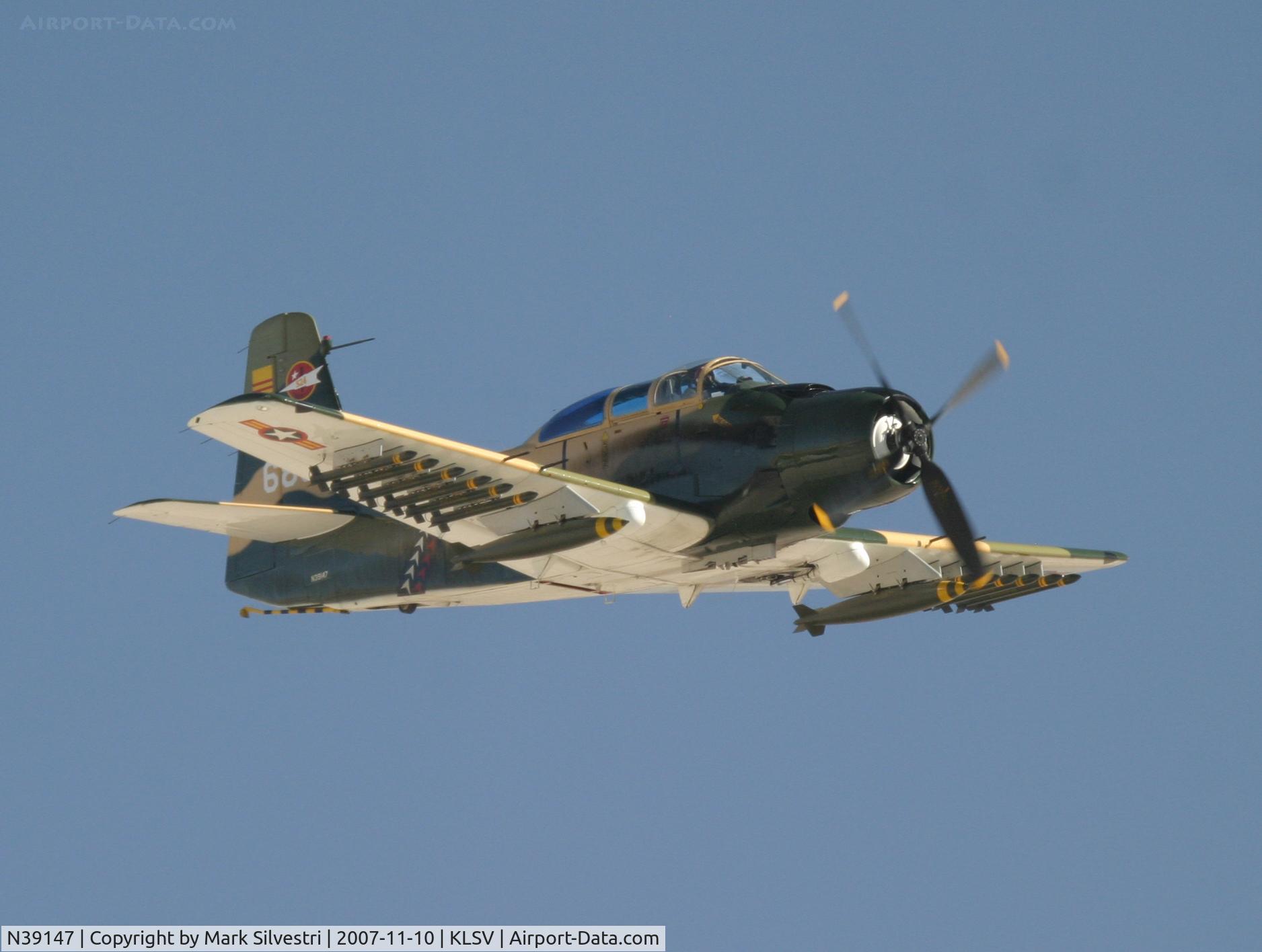 N39147, Douglas AD-5 (A-1E) Skyraider C/N 9540, Nellis 2007