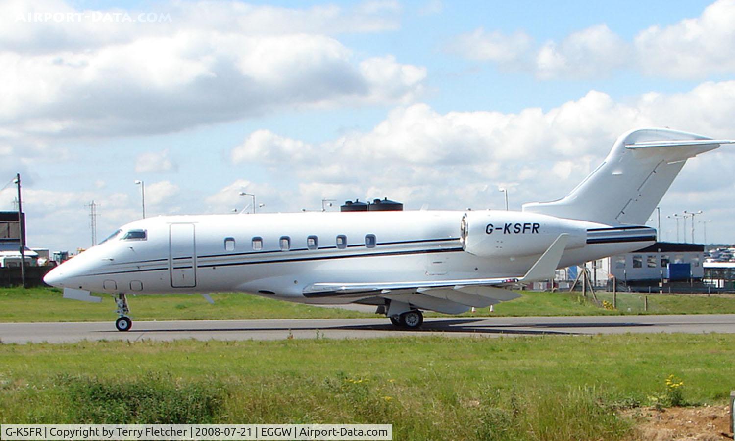 G-KSFR, 2008 Bombardier Challenger 300 (BD-100-1A10) C/N 20189, Global Express at Luton