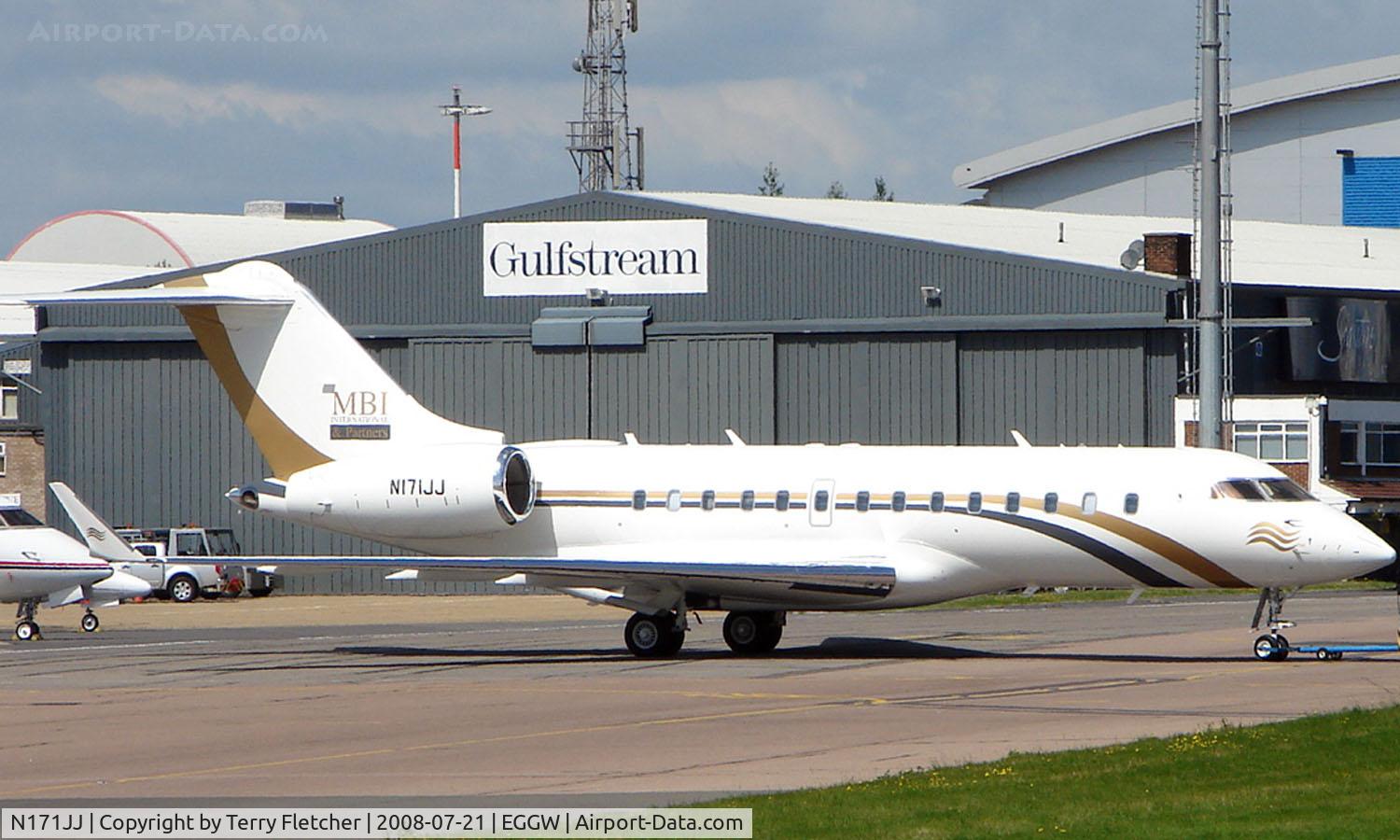 N171JJ, 2006 Bombardier BD-700-1A11 Global Express 5000 C/N 9209, Global Express at Luton