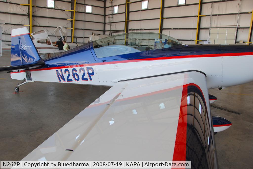 N262P, 2007 Extra EA-300/L C/N 1262, Parked on display.