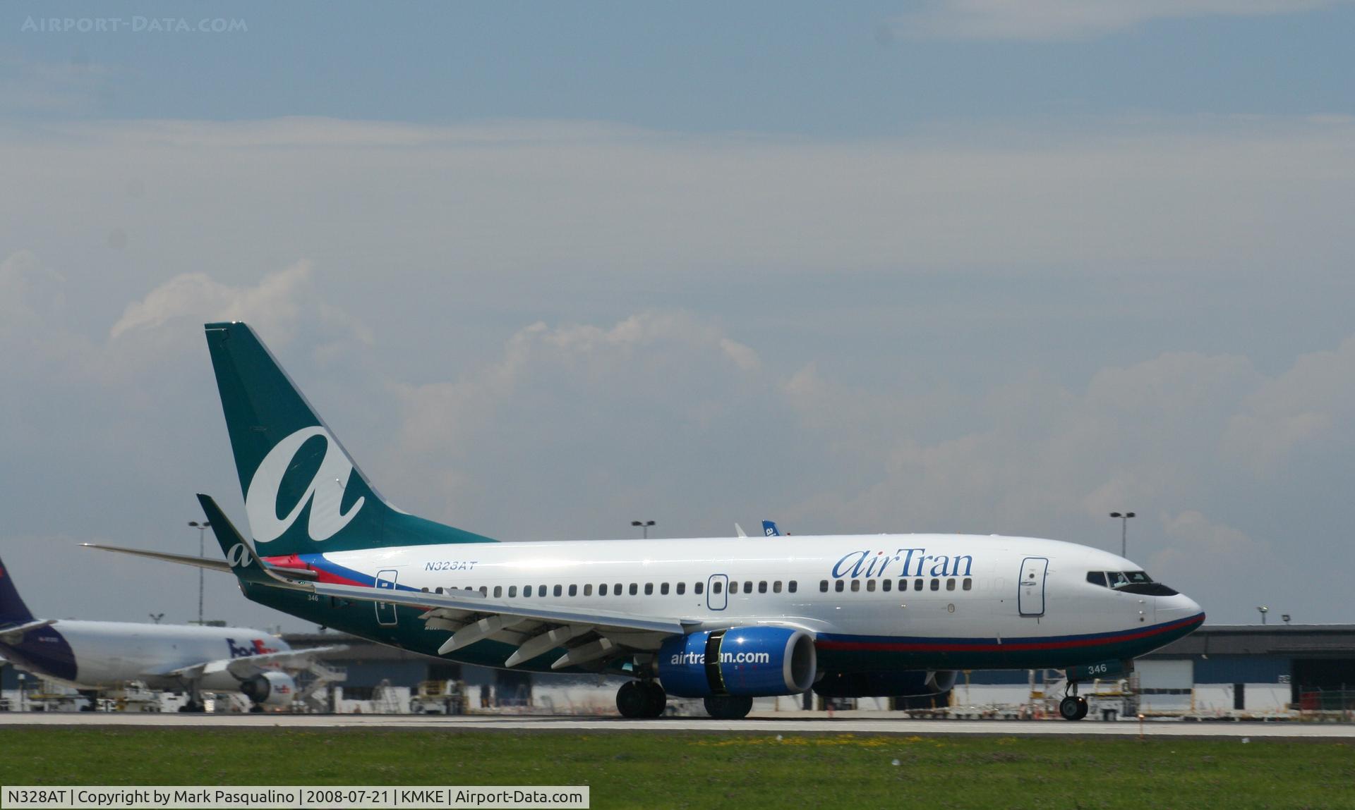N328AT, 2007 Boeing 737-7BD C/N 33934, Boeing 737-700