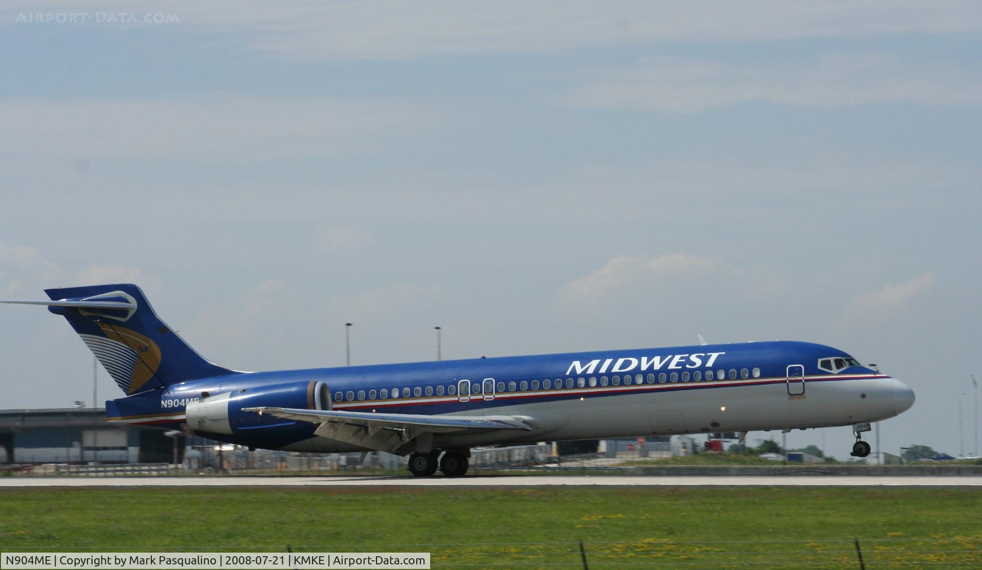 N904ME, 2003 Boeing 717-2BL C/N 55168, Boeing 717-200