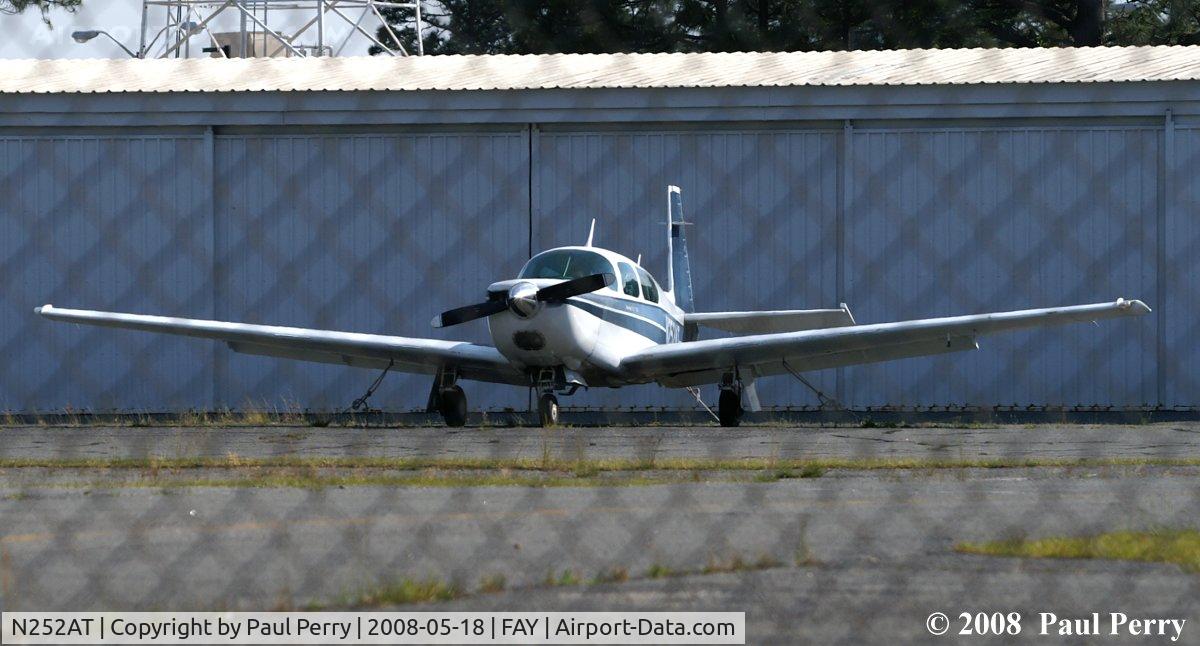 N252AT, 1985 Mooney M20K C/N 25-1007, Looking expansive