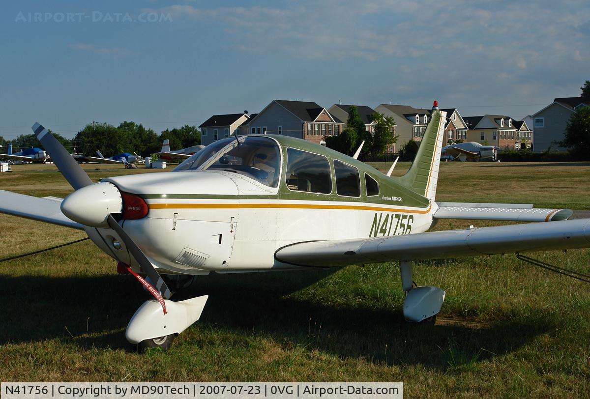 N41756, 1974 Piper PA-28-180 C/N 28-7405140, Parked at Lee County Airport
