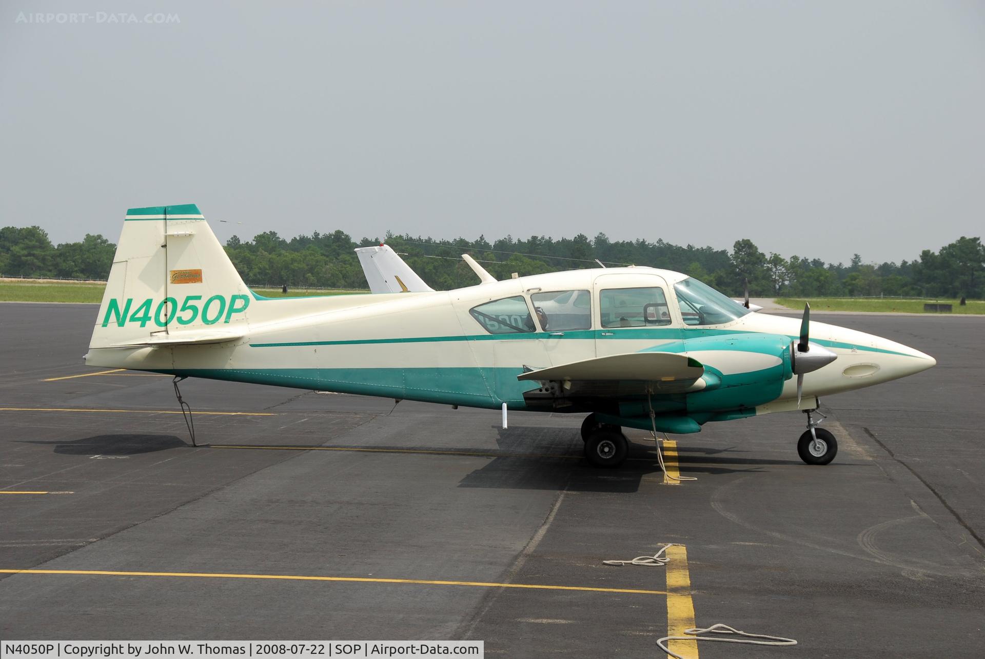 N4050P, 1958 Piper PA-23-160 Apache C/N 23-1527, All tied up