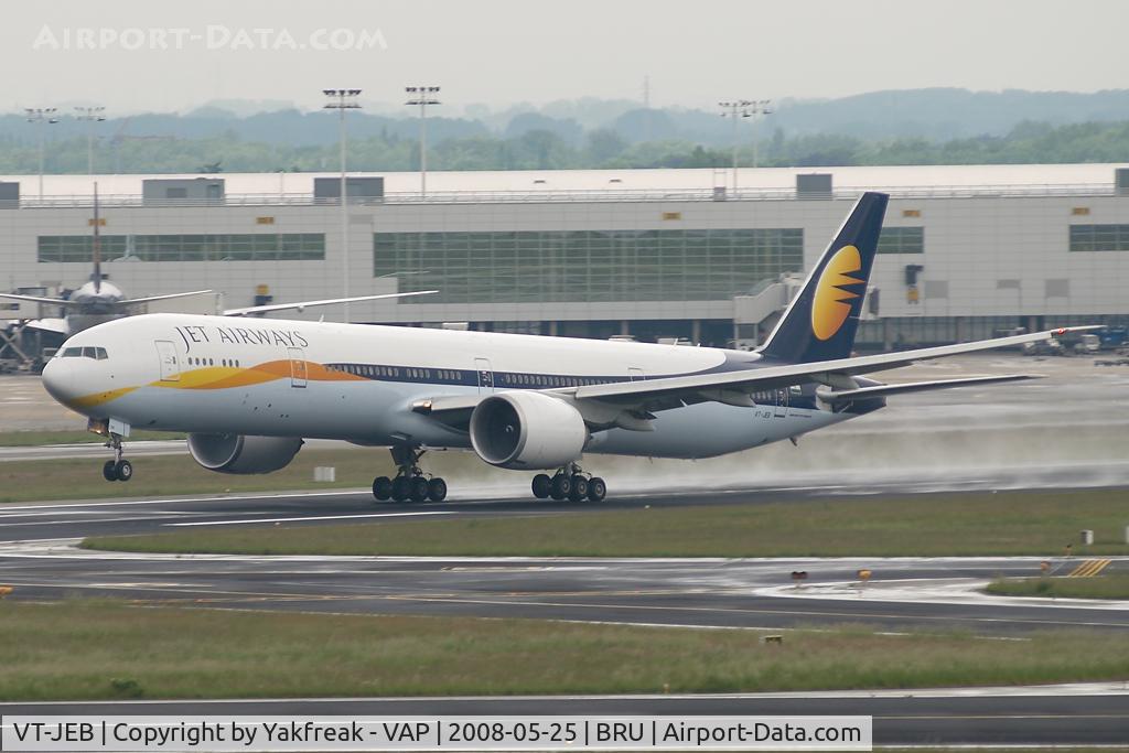 VT-JEB, 2007 Boeing 777-35R/ER C/N 35158/637, Jet Airways Boeing 777-300