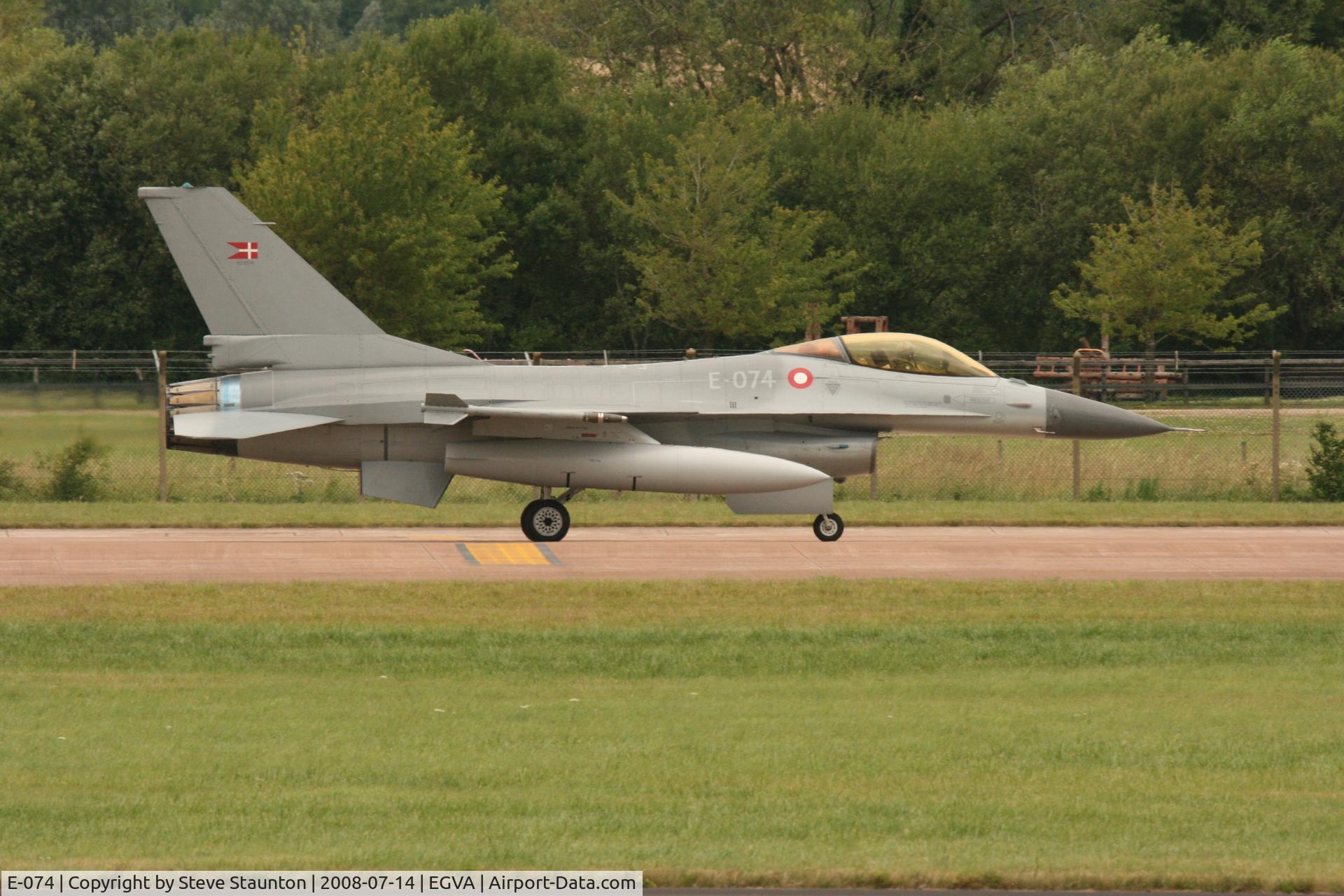 E-074, General Dynamics F-16AM Fighting Falcon C/N 61-627, Taken at the Royal International Air Tattoo 2008 during arrivals and departures (show days cancelled due to bad weather)