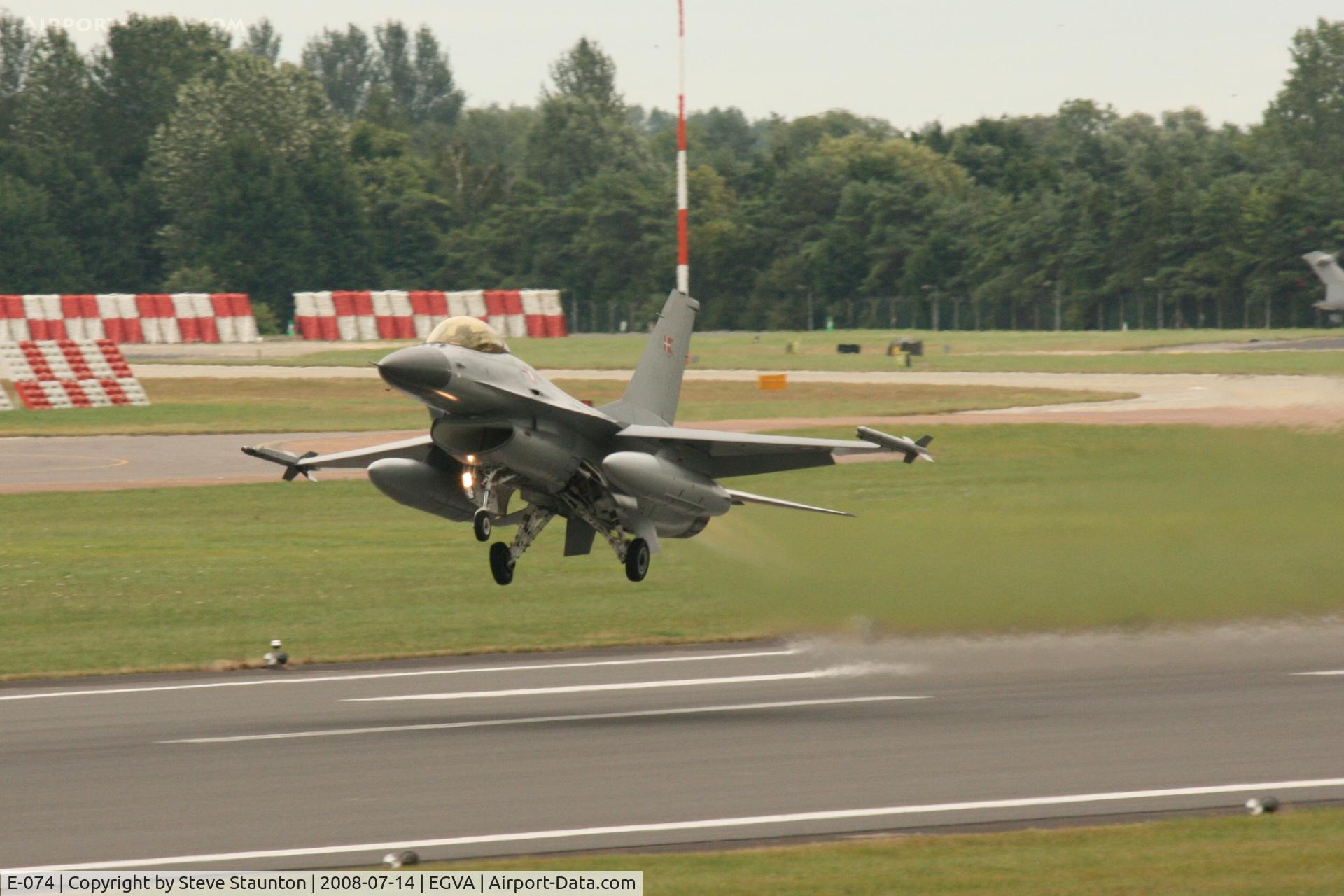 E-074, General Dynamics F-16AM Fighting Falcon C/N 61-627, Taken at the Royal International Air Tattoo 2008 during arrivals and departures (show days cancelled due to bad weather)