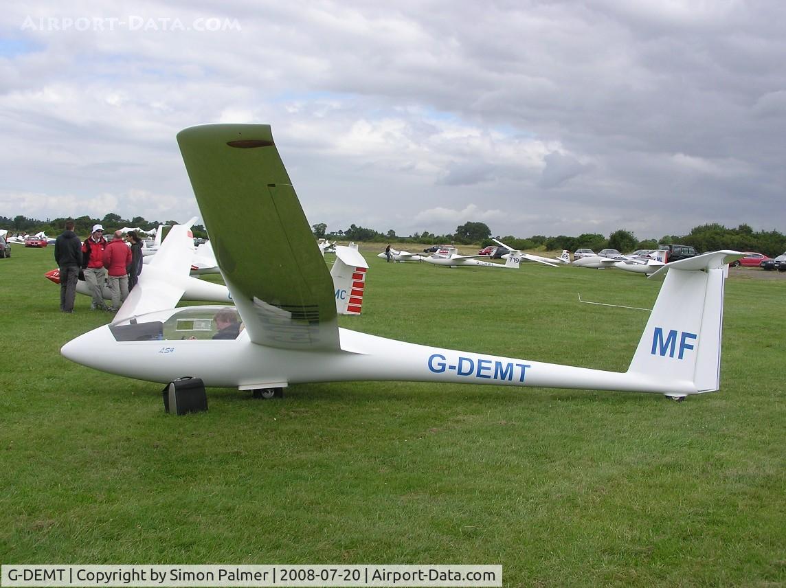 G-DEMT, 1982 Rolladen-Schneider LS-4 C/N 4243, LS4 at Bicester