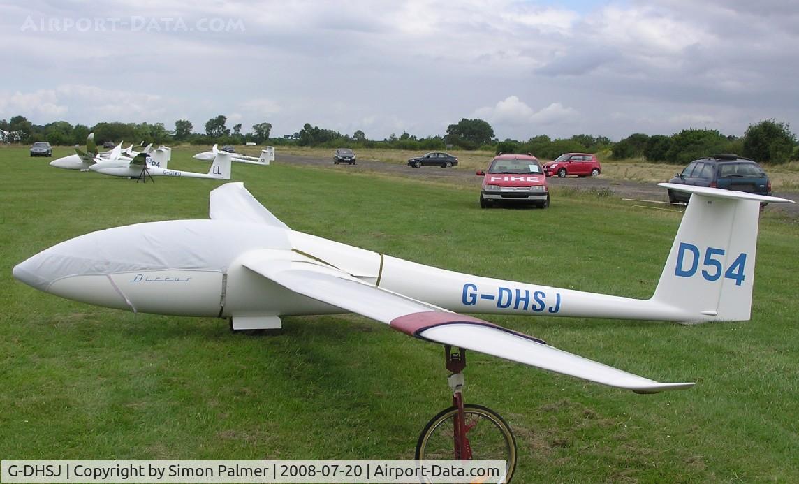 G-DHSJ, 1995 Schempp-Hirth Discus b C/N 546, Discus B at Bicester