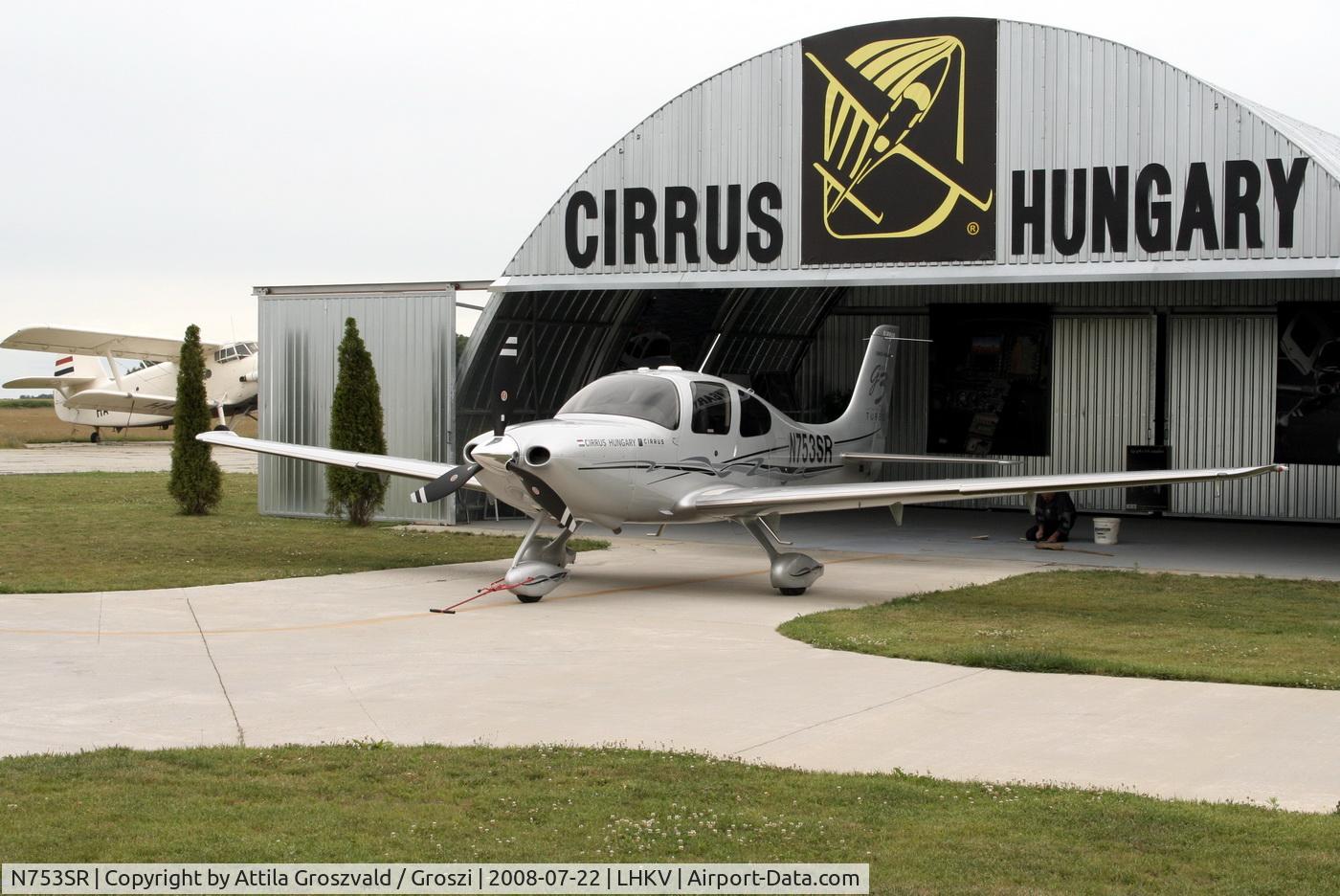 N753SR, 2008 Cirrus SR22 G3 GTS Turbo C/N 2759, Kaposújlak airport (LHKV) / Cirrus Hungary base