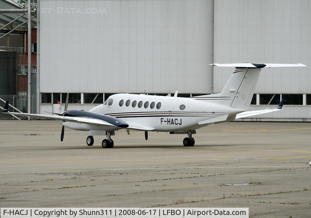 F-HACJ, Hawker Beechcraft 350 King Air (B300) C/N FL-582, Parked at the Business Aviation apron...
