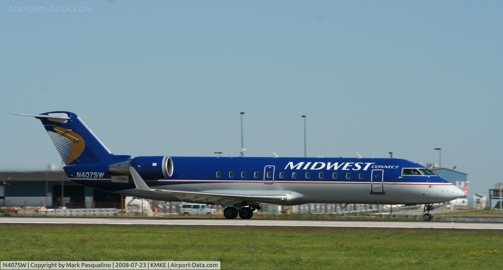 N407SW, 1994 Canadair CRJ-200LR (CL-600-2B19) C/N 7034, CL-600-2B19