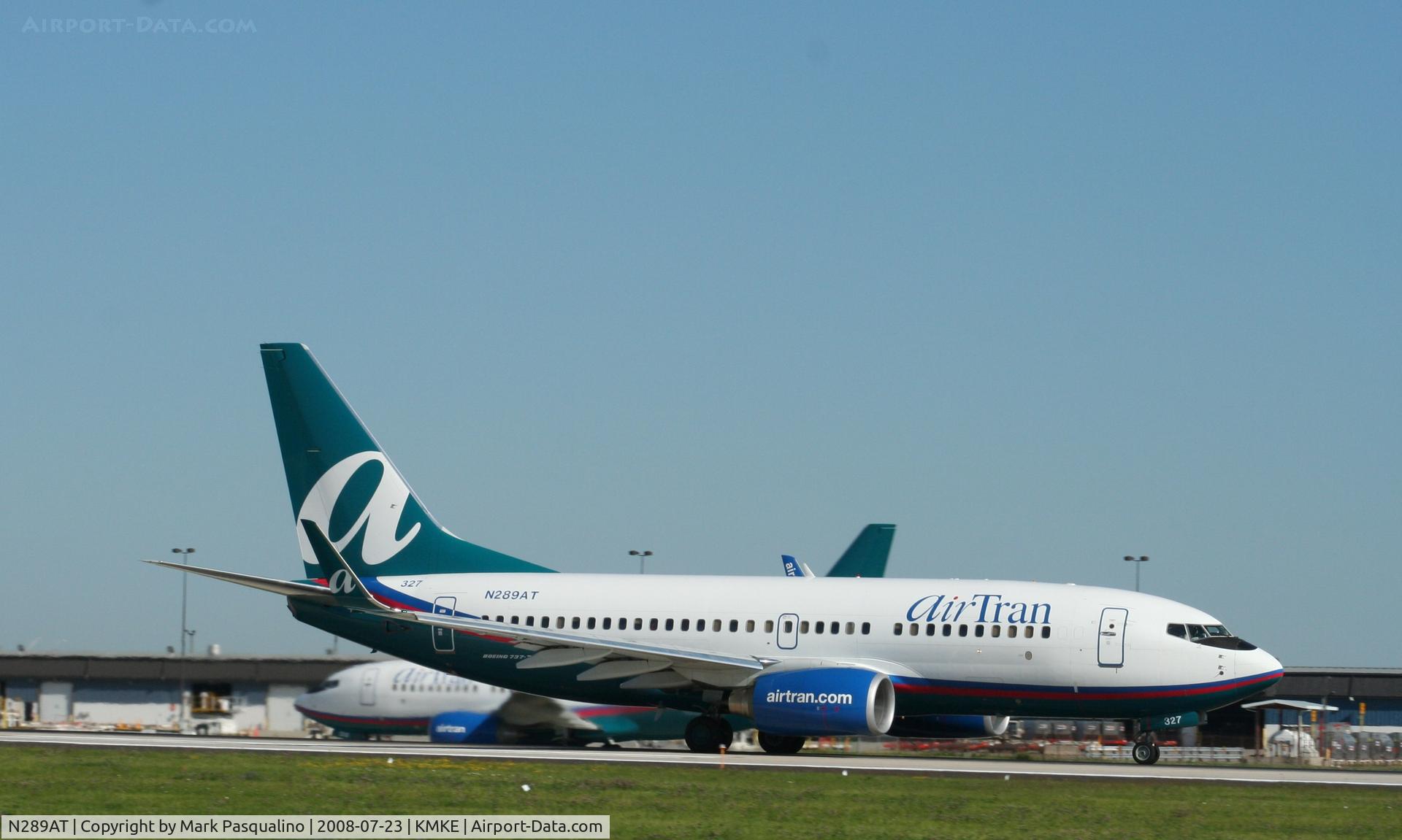 N289AT, 2006 Boeing 737-76N C/N 32673, Boeing 737-700