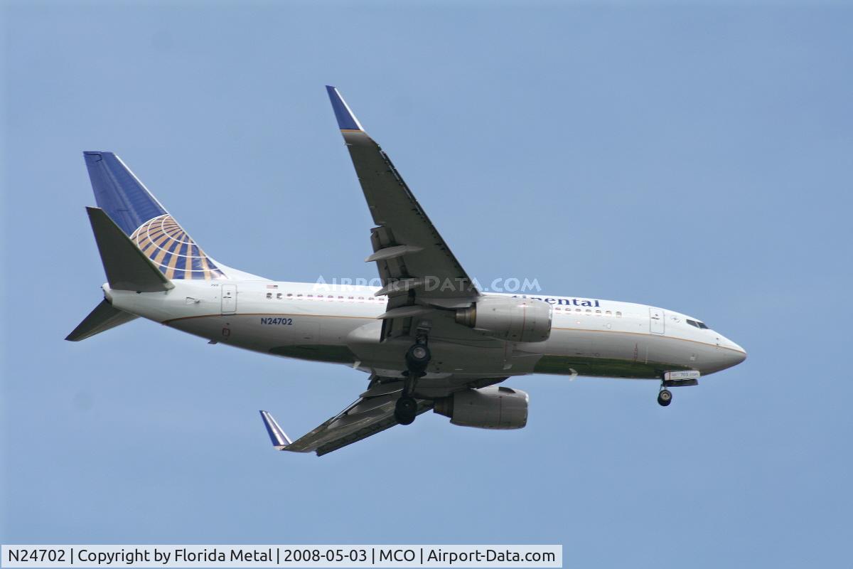 N24702, 1998 Boeing 737-724 C/N 28763, Continental 737-700 from EWR