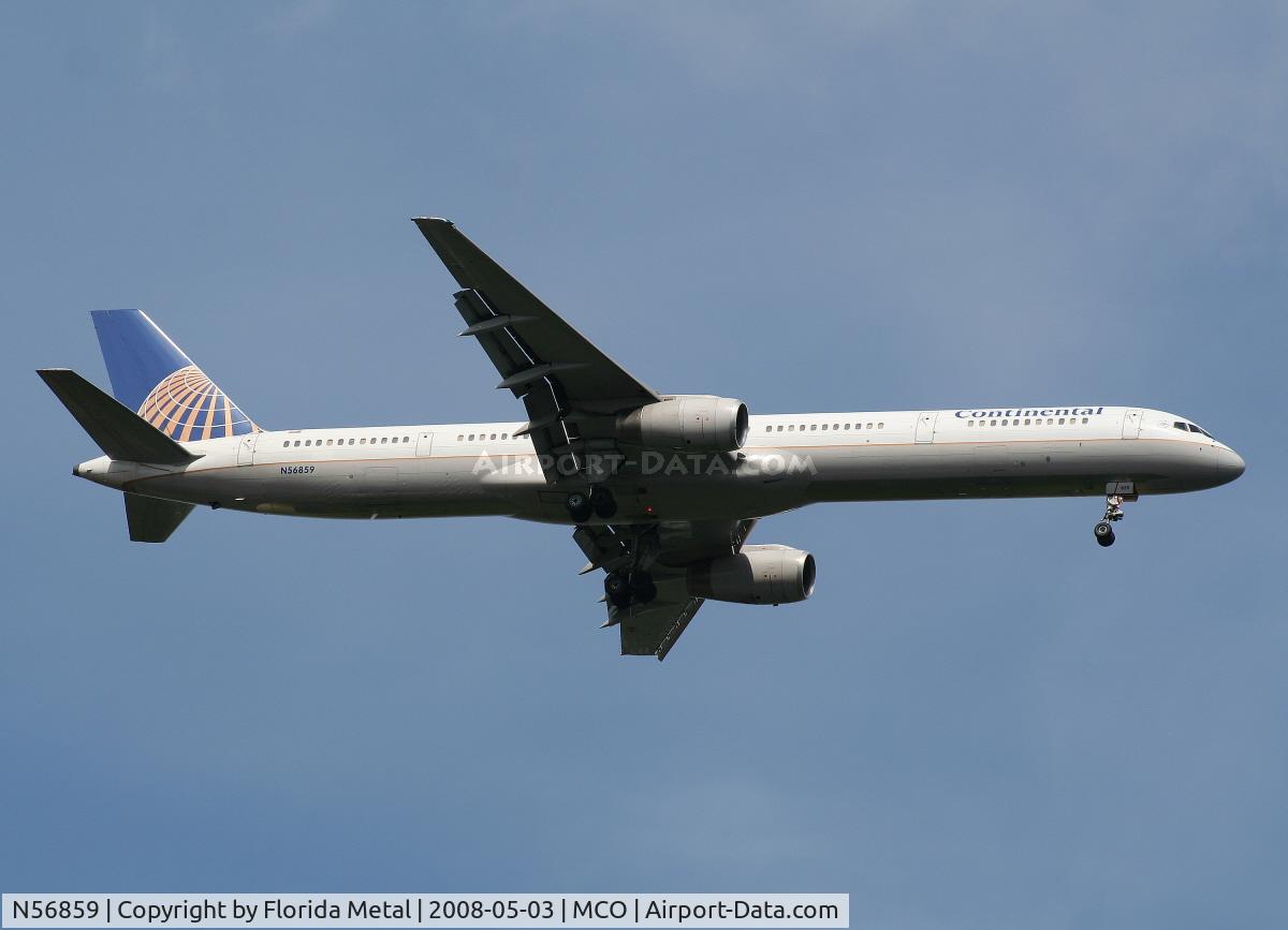 N56859, 2004 Boeing 757-324 C/N 32818, Continental 757-300 arriving from IAH