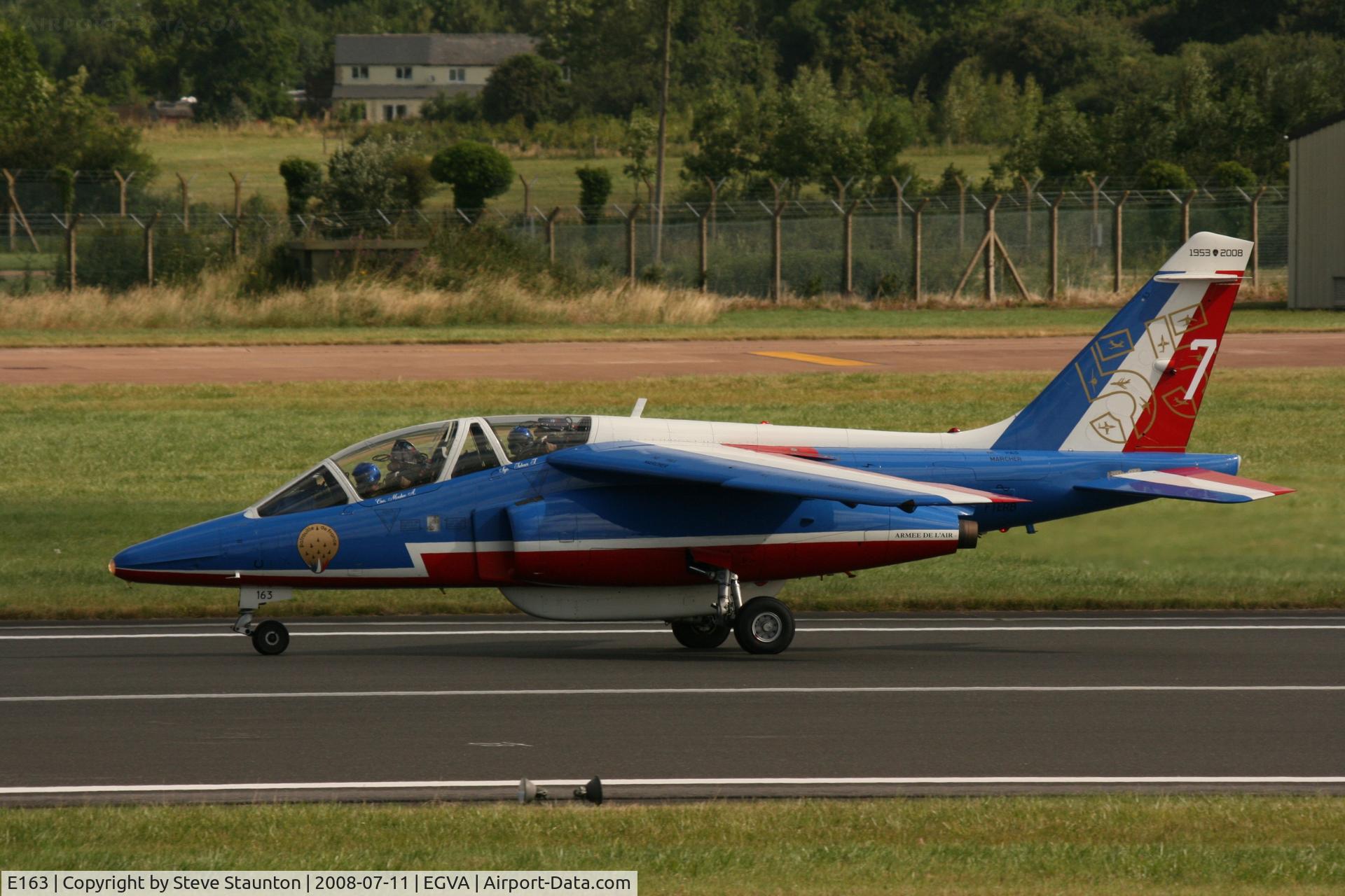 E163, Dassault-Dornier Alpha Jet E C/N E163, Taken at the Royal International Air Tattoo 2008 during arrivals and departures (show days cancelled due to bad weather)
