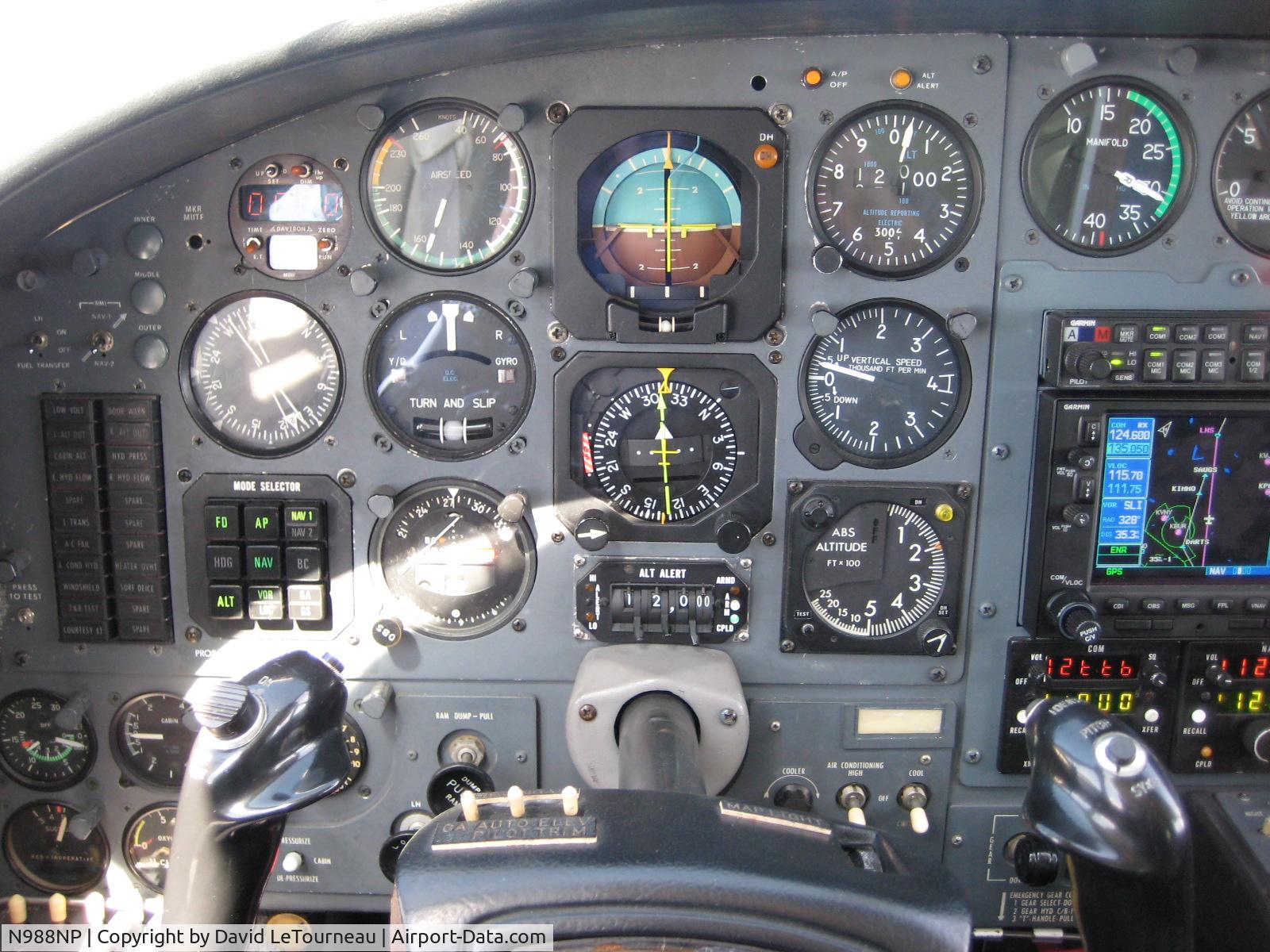 N988NP, 1976 Cessna 421C Golden Eagle C/N 421C0211, Drivers Seat