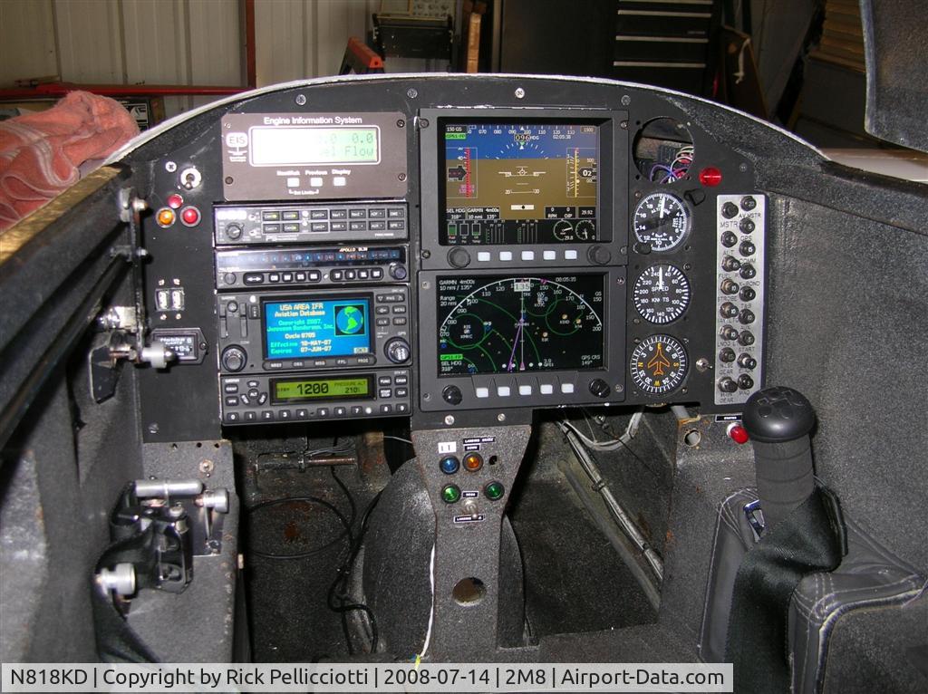 N818KD, 1994 Rutan Long EZ C/N 1 (N818KD), Cockpit