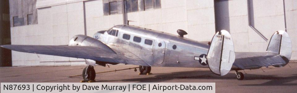 N87693, Beech SNB-5 (SNB-2) Expeditor, c/n 5568, Displayed at the Combat Air Museum, Topeka, Kansas