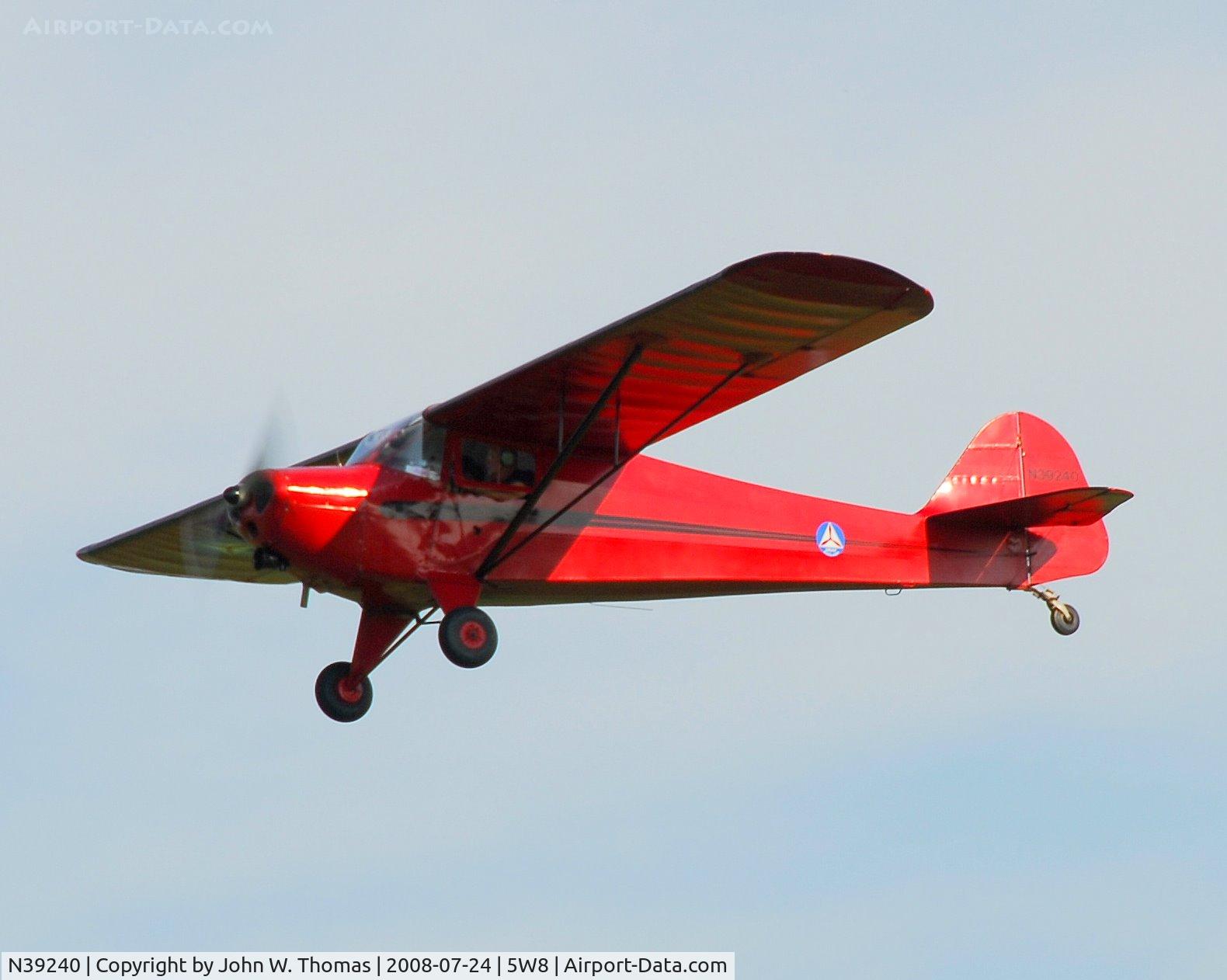 N39240, 1945 Taylorcraft BC12-D C/N 6494, Departing runway 4