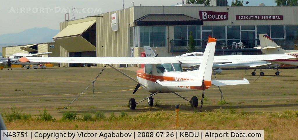 N48751, 1977 Cessna 152 C/N 15280951, At Boulder airport, with terminal in background.
