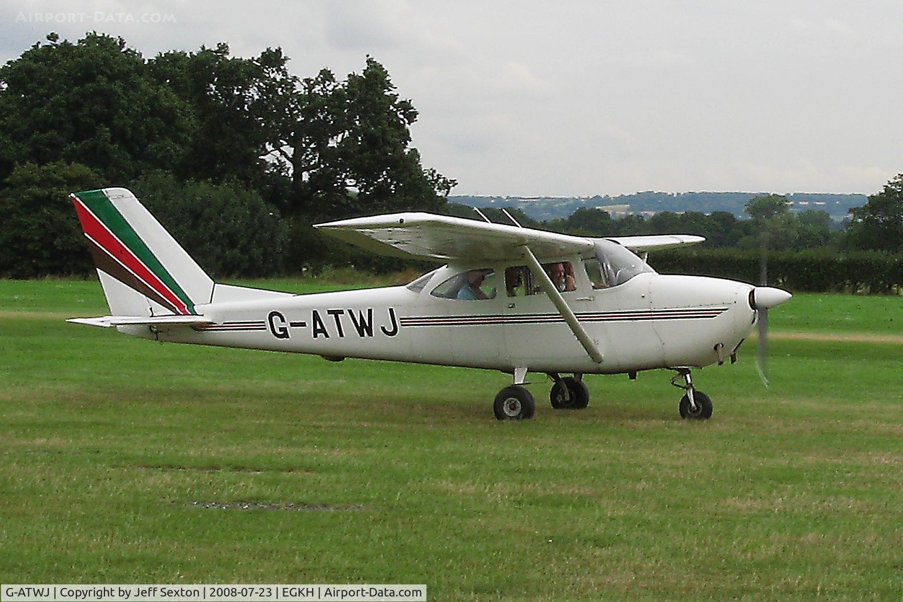 G-ATWJ, 1964 Reims Cessna F172F Skyhawk C/N 0095, Taxiing at Lashenden/Headcorn