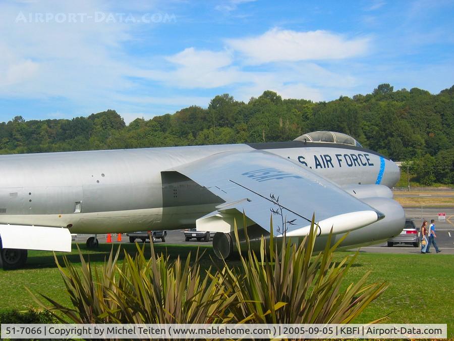 51-7066, 1951 Boeing WB-47E-75-BW Stratojet C/N 450609, Museum of Flight