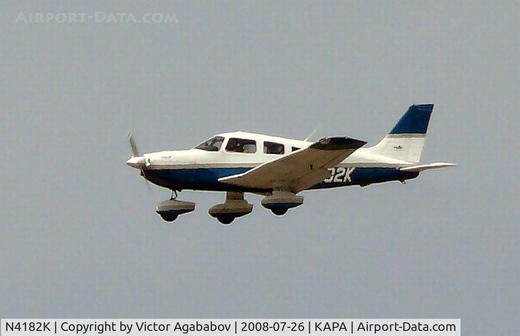 N4182K, 2001 Piper PA-28-181 C/N 2843433, Going around rwy 17 L
