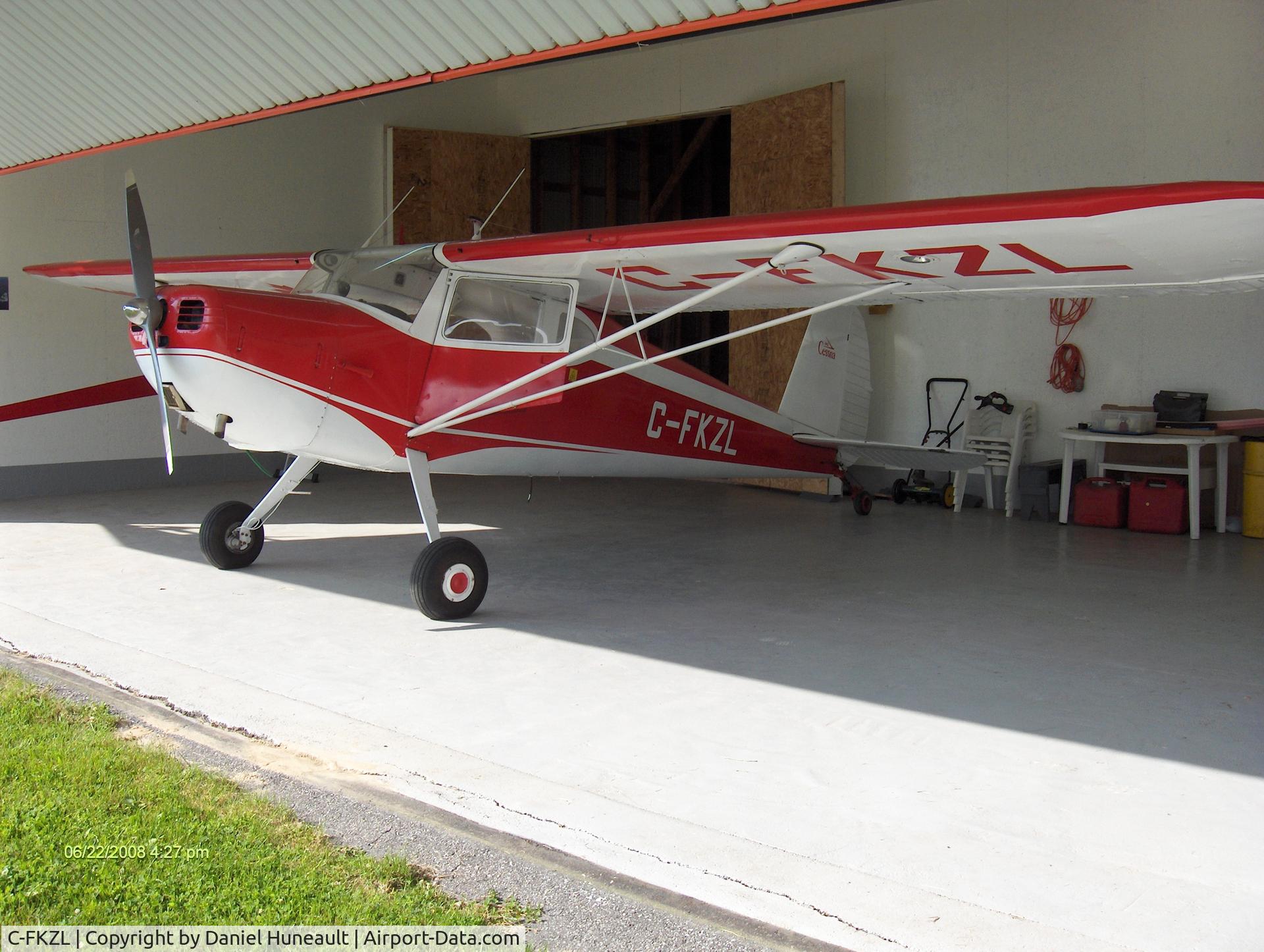 C-FKZL, 1948 Cessna 140 C/N 14963, Cessna 140   Valleyfield Airport
