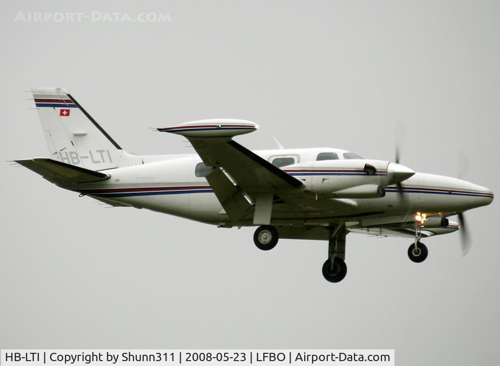 HB-LTI, 1980 Piper PA-31T Cheyenne II C/N 31T-8020091, Landing rwy 14R