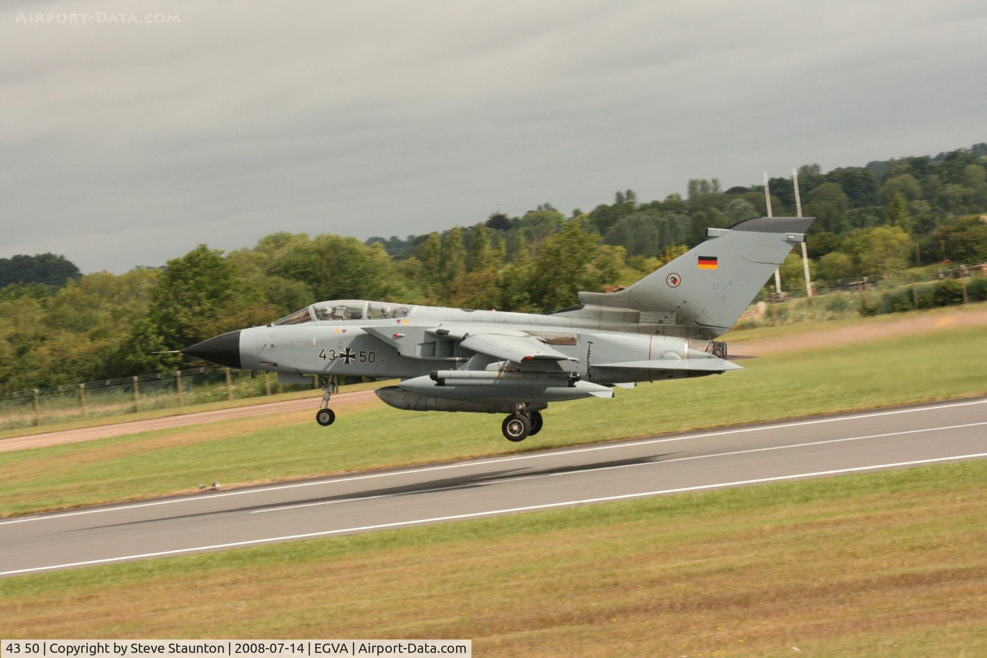 43 50, Panavia Tornado IDS C/N 135/GS024/4050, Taken at the Royal International Air Tattoo 2008 during arrivals and departures (show days cancelled due to bad weather)