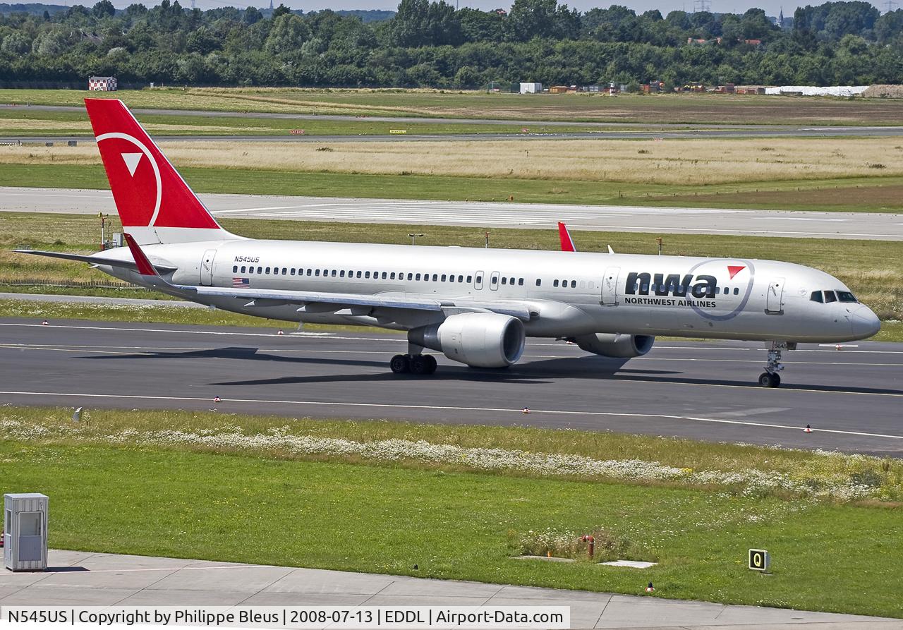 N545US, 1996 Boeing 757-251 C/N 26492, Taxiing to rwy 23L for take off.