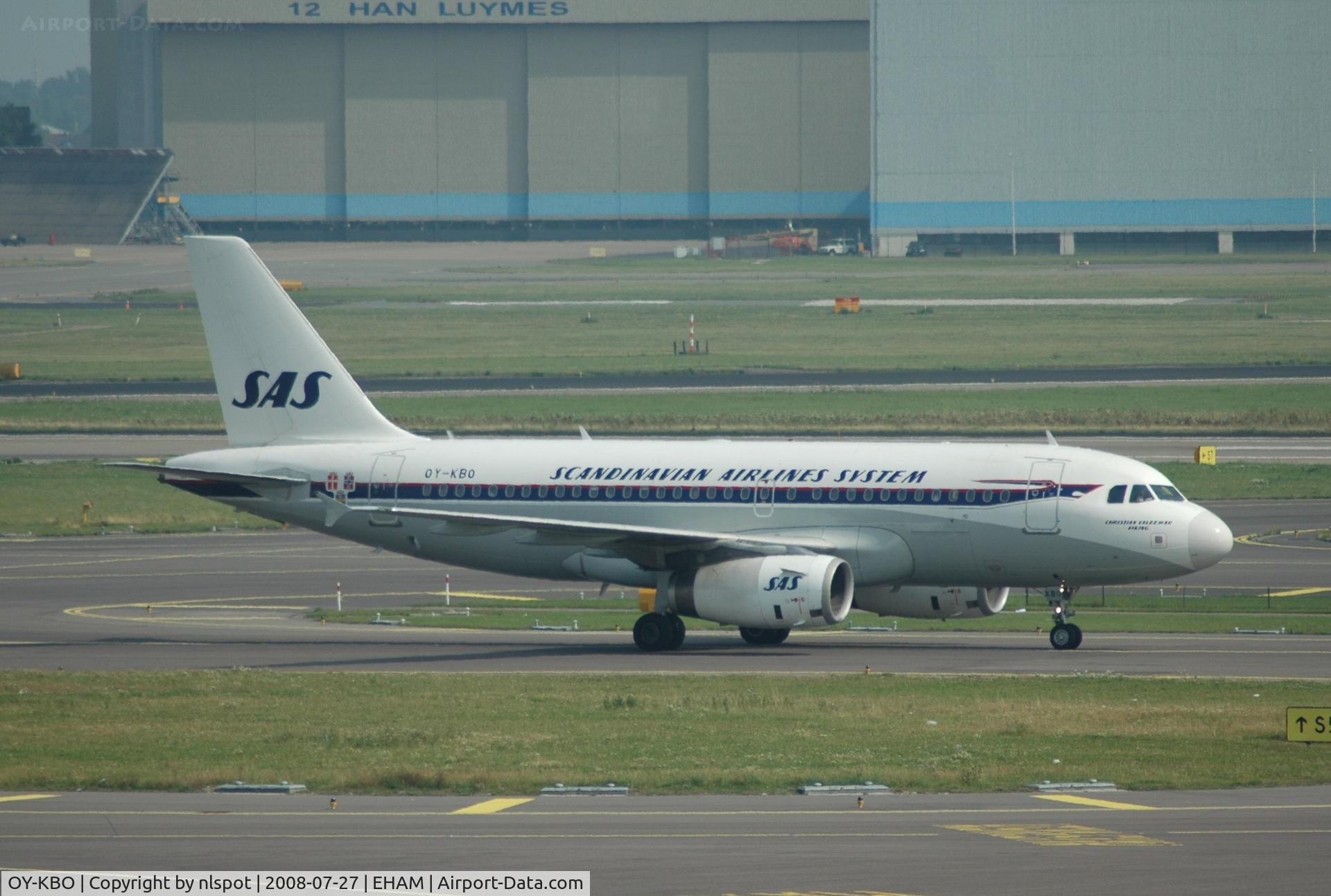 OY-KBO, 2006 Airbus A319-131 C/N 2850, In retrojet colours.
