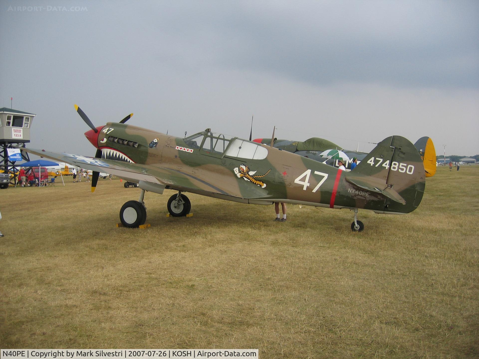 N40PE, 1942 Curtiss P-40E C/N AK905, Oshkosh 2007