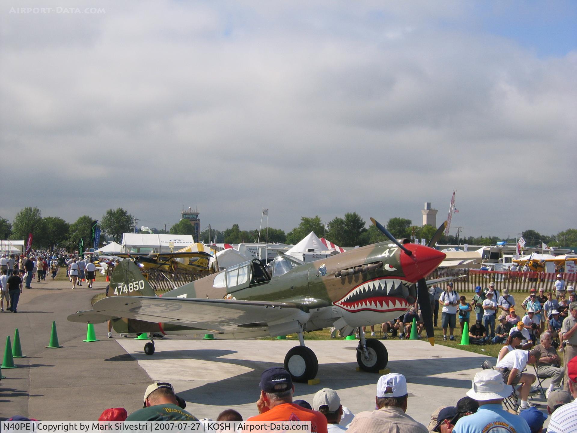 N40PE, 1942 Curtiss P-40E C/N AK905, Oshkosh 2007