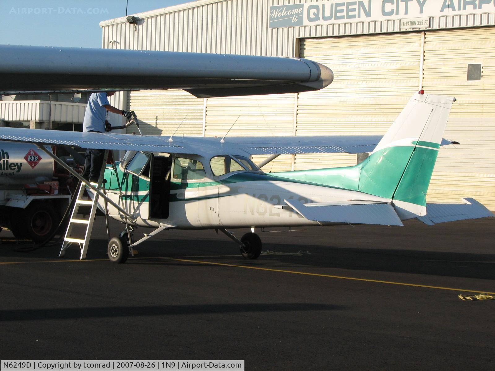 N6249D, 1979 Cessna 172N C/N 17272664, at Queen City
