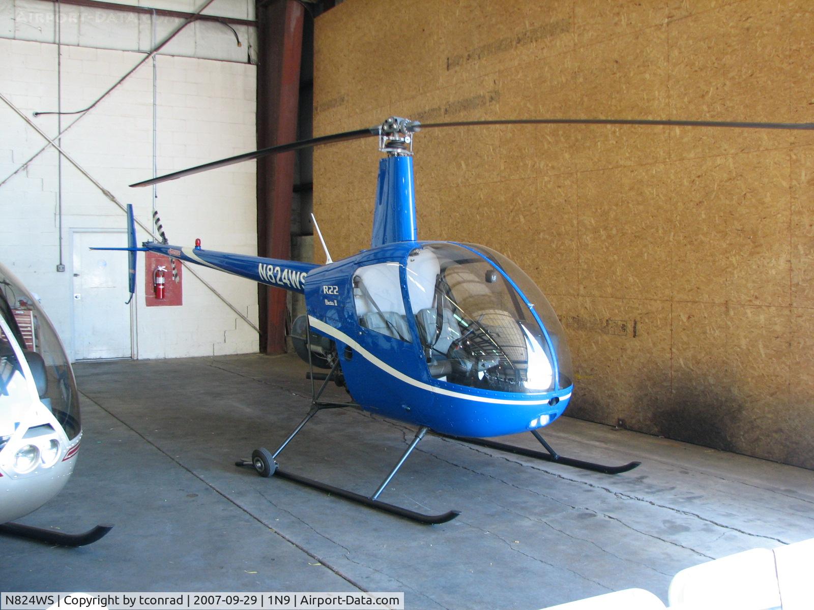 N824WS, 2004 Robinson R22 C/N 3606, at Queen City