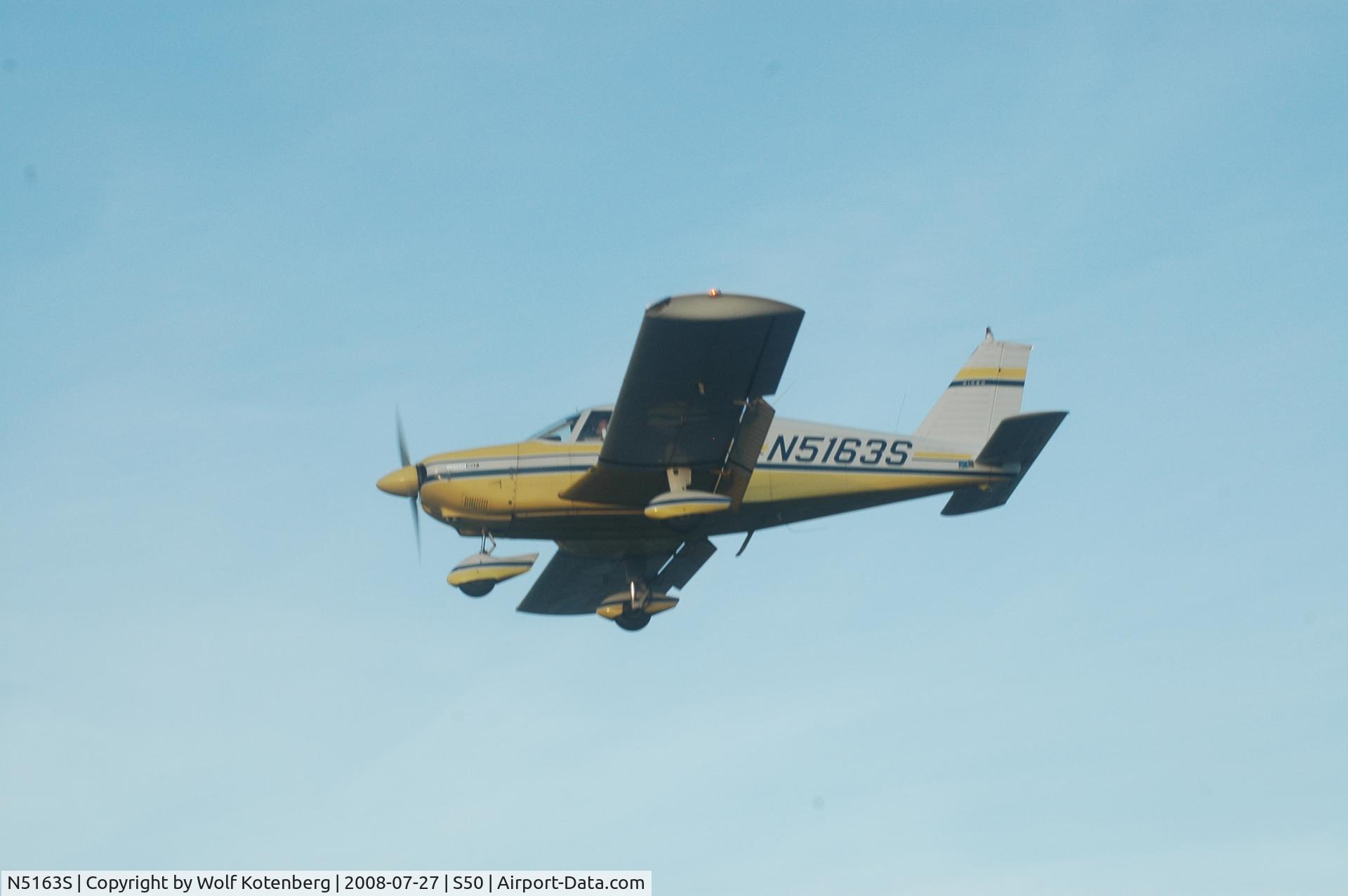 N5163S, 1970 Piper PA-28-180 C/N 28-7105017, final