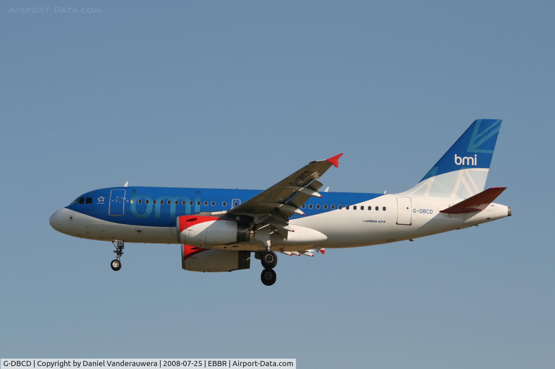 G-DBCD, 2005 Airbus A319-131 C/N 2389, arrival of flight BD141 to rwy 25L