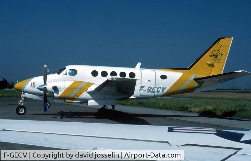 F-GECV, 1973 Beech A100 King Air C/N B-173, air bretagne service