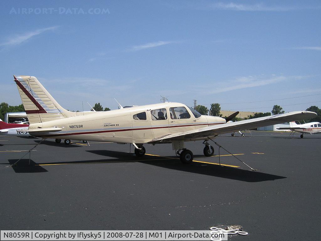 N8059R, 1981 Piper PA-28-181 C/N 28-8290081, N8059R PIPER PA-28-181