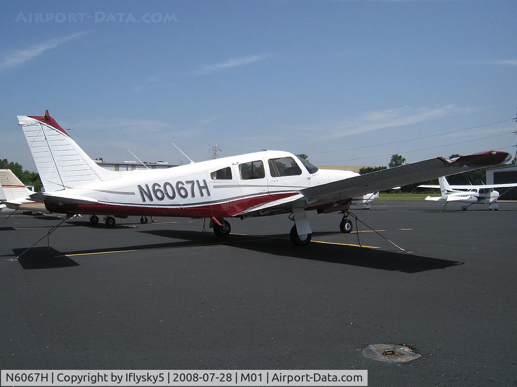 N6067H, 1977 Piper PA-28R-201 Cherokee Arrow III C/N 28R-7837050, N6067H PIPER PA-28R-201