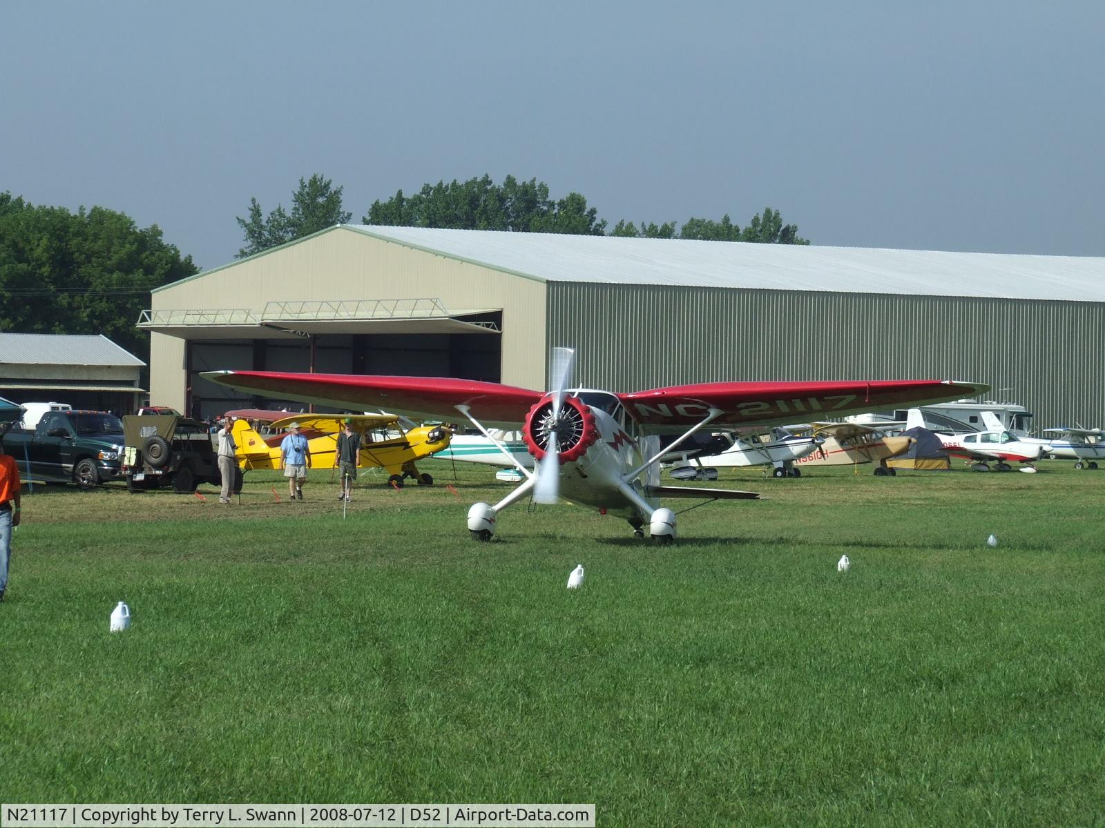 N21117, 1939 Stinson SR-9C Reliant C/N 5371, Stinson arrives at 2008 Geneseo Airshow.