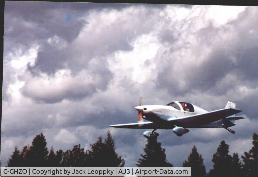 C-GHZO, 2001 Rand KR-2S C/N 1028, Finished by Al Friesen, Now owned bt Mark Moody,BC