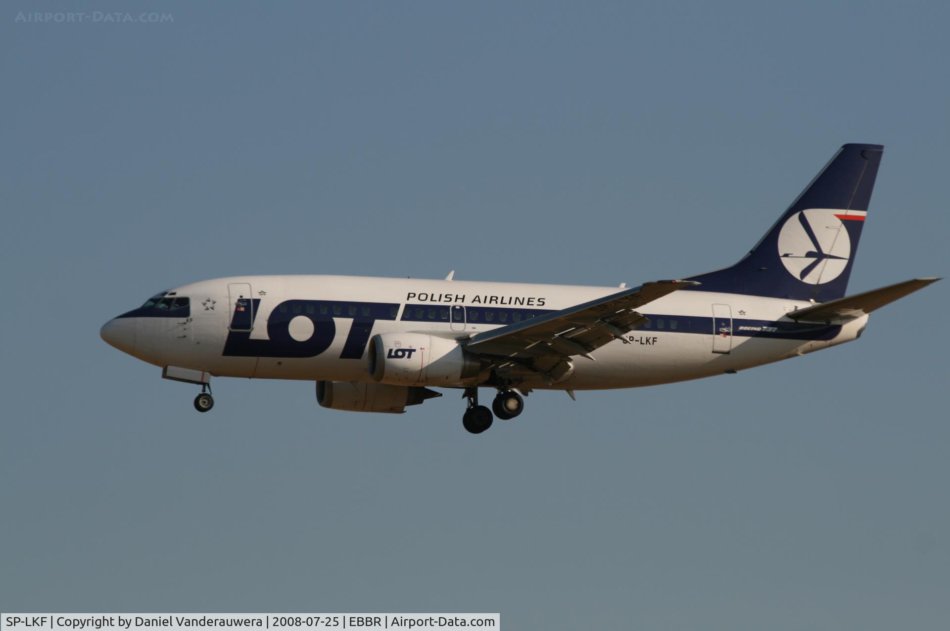 SP-LKF, 1994 Boeing 737-55D C/N 27368/2603, arrival of flight LO235 to rwy 25L